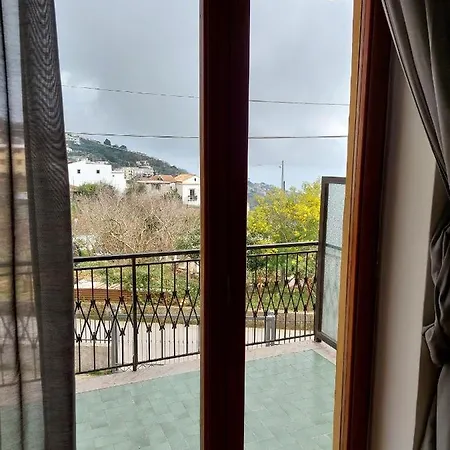 아파트 Casa Gargiulo 마사루브렌세